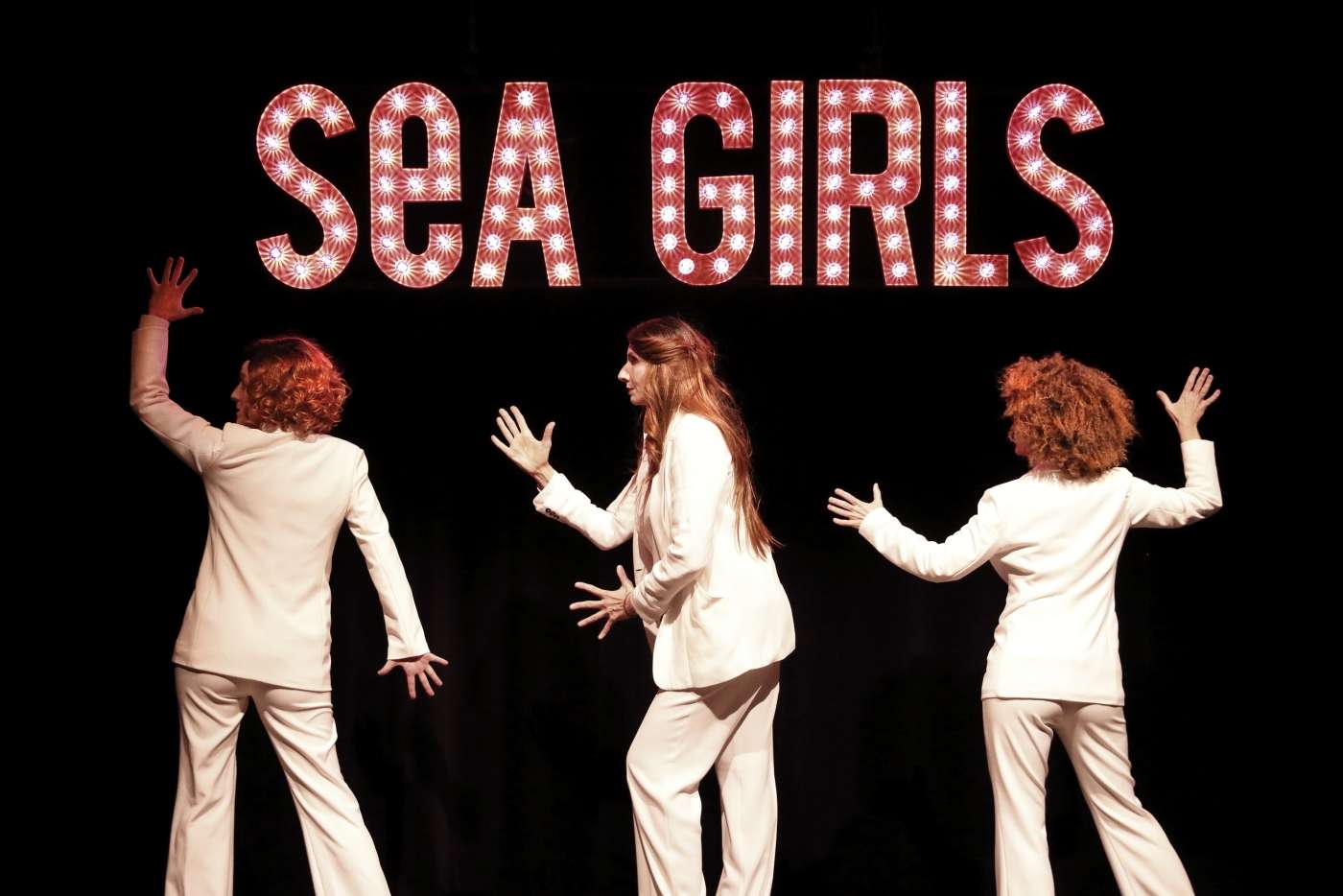 Les Sea Girls 4